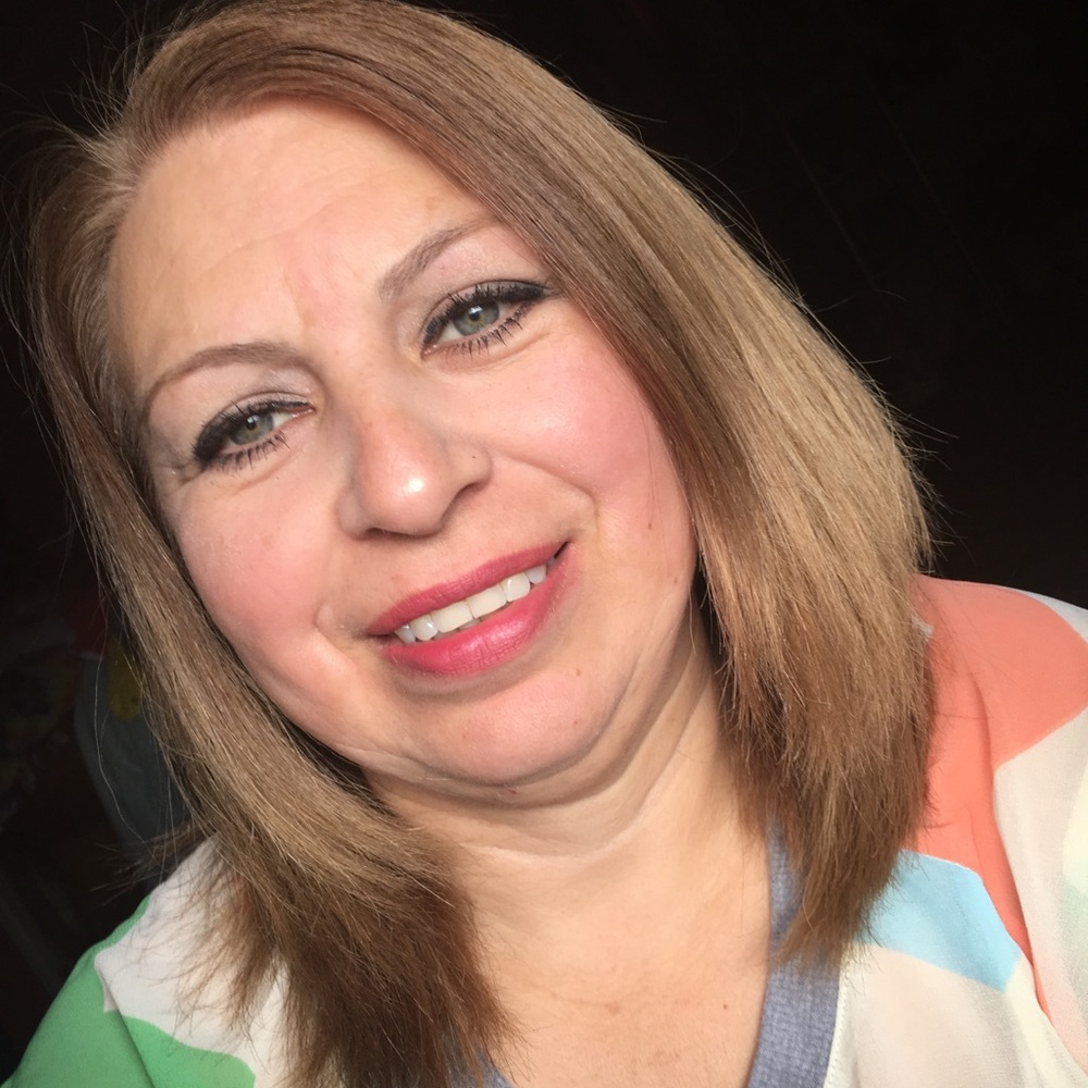 Meet your Posher, Angie